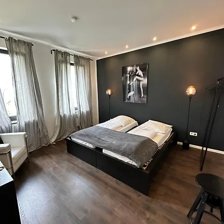 Privat bolig Shared A-partment • Moebliertes In - Ehrenfeld ! Köln