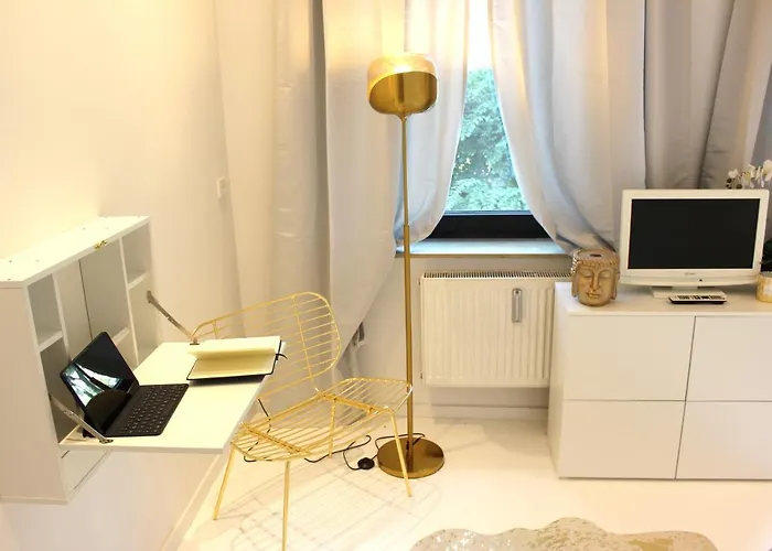 Shared A-partment • Moebliertes In - Ehrenfeld ! Privat bolig