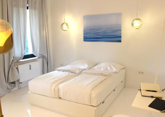 Shared A-partment • Moebliertes In - Ehrenfeld !