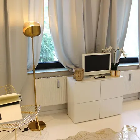 Shared A-partment • Moebliertes In - Ehrenfeld ! Colonia