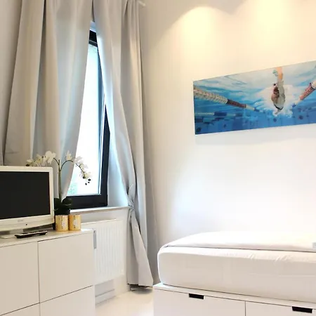 Shared A-partment • Moebliertes In - Ehrenfeld ! Cologne