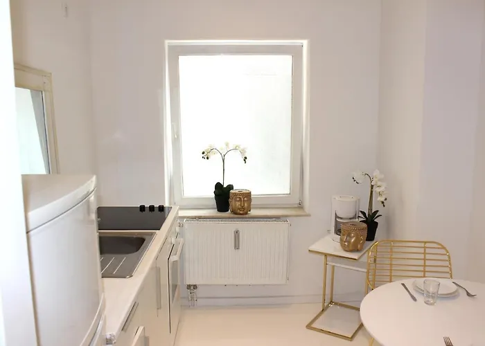 Shared A-partment • Moebliertes In - Ehrenfeld ! *