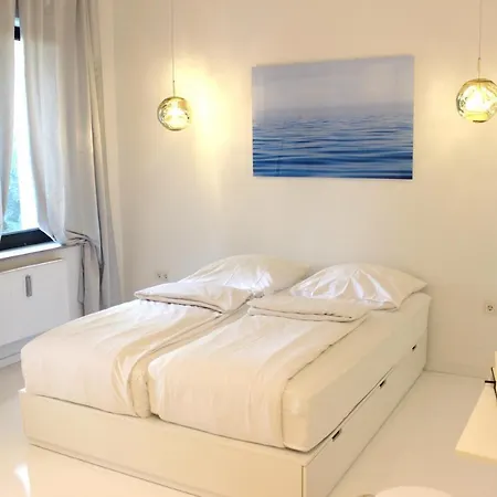 Shared A-partment • Moebliertes In - Ehrenfeld !