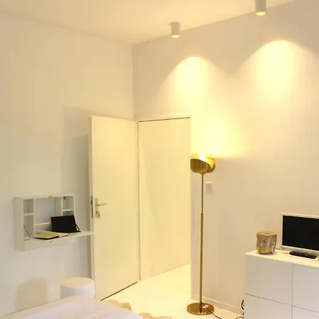 Shared A-partment • Moebliertes In - Ehrenfeld ! Kwatera prywatna *